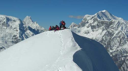Pisang Peak Climbing