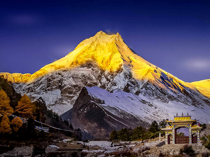 Manaslu Circuit Trek